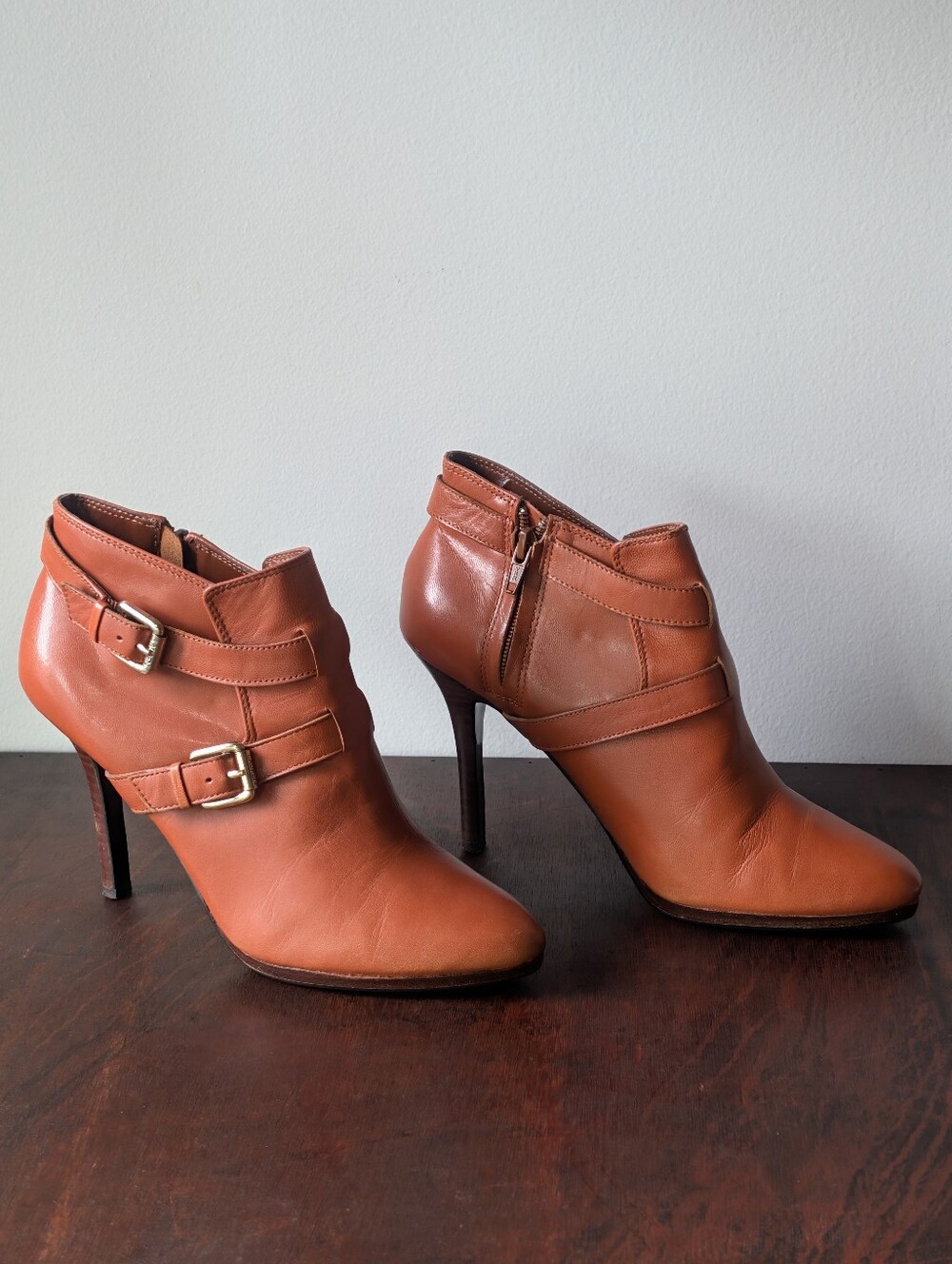 Lauren Ralph Lauren Lorelei Leather Ankle Booties Cognac Buckle Heels Size 7.5B